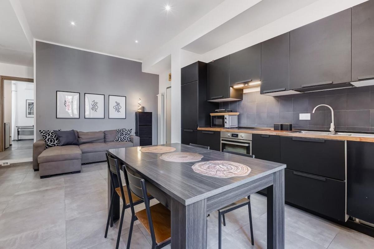 Bdc - Majestic 4-bdr In Termini Apartment Rom