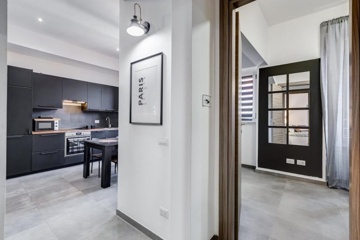 Bdc - Majestic 4-bdr In Termini Apartment Rom
