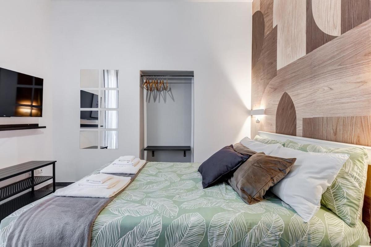 Bdc - Majestic 4-bdr In Termini Apartment *