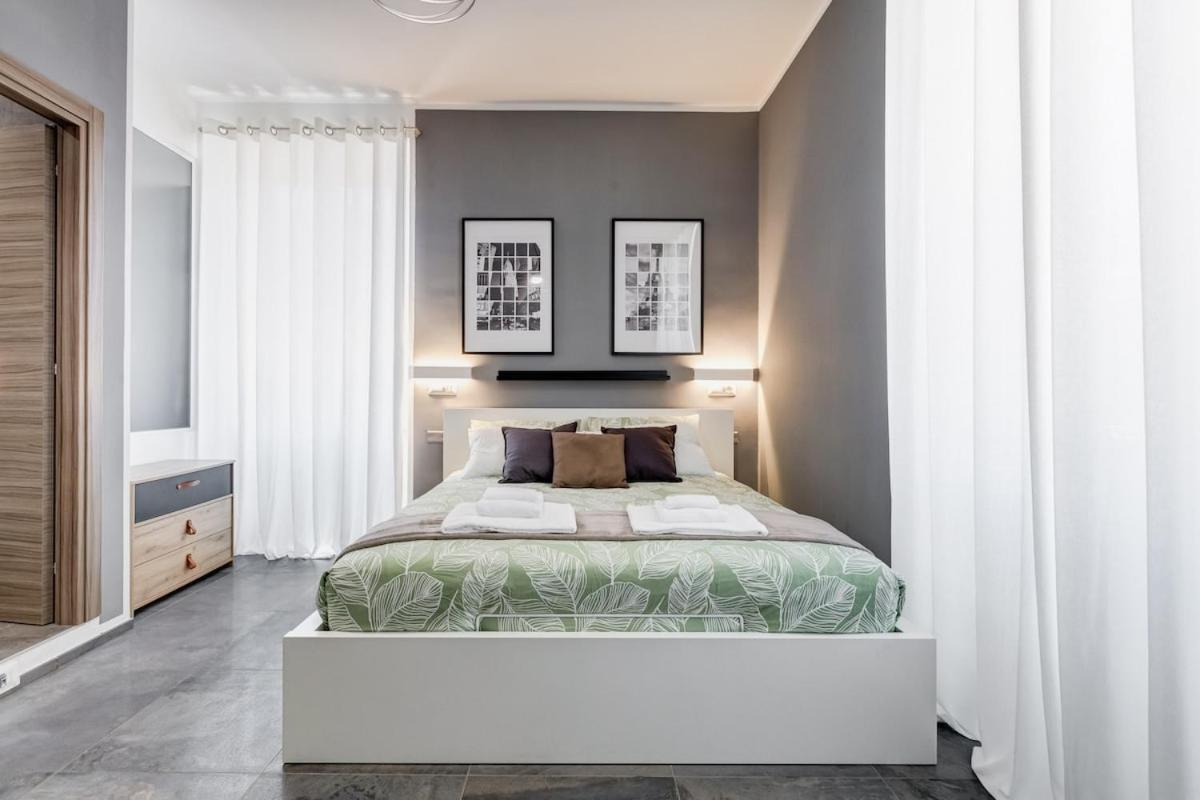 Bdc - Majestic 4-bdr In Termini Apartment